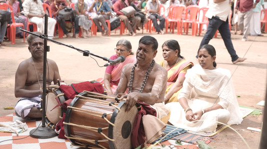 Équipe de chant, Kerala, en Inde.