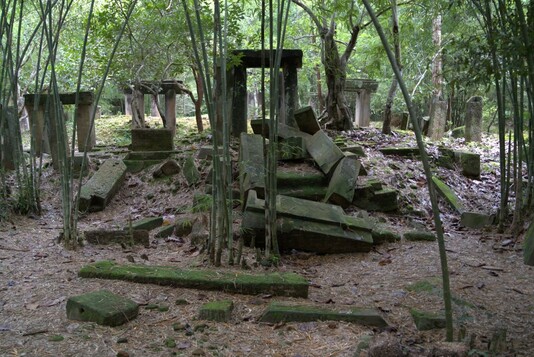 Temple de Totung Thngay au sud de Roluos, Cambodge.