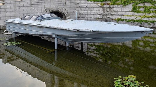 A North Korean semi-submersible, © Mosbatho, 2019