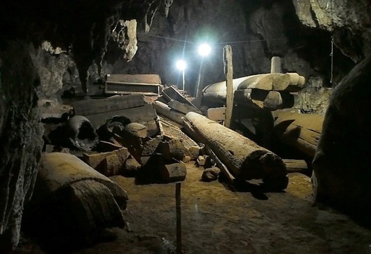 Rasmi Shoocongdej, The Preservation of the Prehistoric Log Coffins in Phi Man Long Long Rak Cave in Mae Hong Son Province Project.